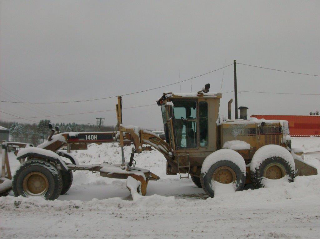 Cat 140H 2ZK04281-006